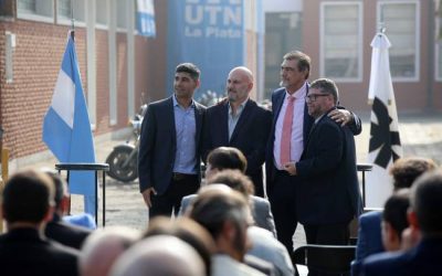 La 2da reunión de Consejo Superior de UTN se realizó en la Facultad Regional La Plata, a donde asistieron Decanos y Decana de las treinta Regionales