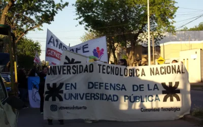 La segunda Marcha Federal Universitaria tuvo su epicentro en la UTN VT y se hizo sentir por las calles venadenses