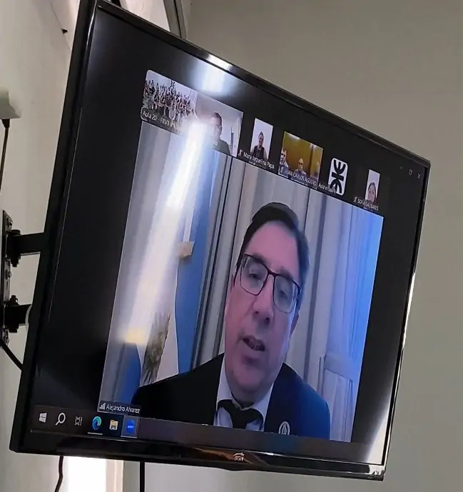 Se completa la carrera de Ingeniería en Sistemas de Información en UTN VT 4