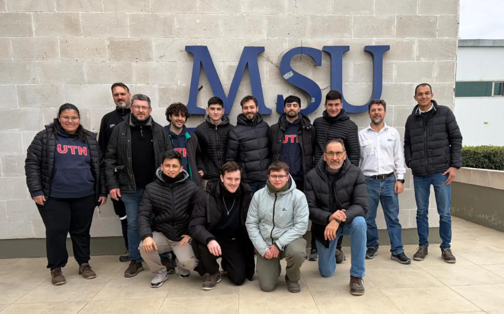 estudiantes-IE-vista-técnica-energías-renovables